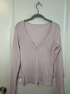 American Eagle Outfitters Light Lavender Ribbed V-Neck Long Sleeve